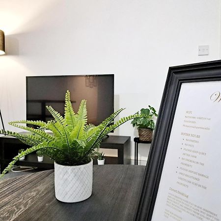 Stylish 2 Bed Apartment With Free Parking, Speed Wifi, Free Parking Colchester Zewnętrze zdjęcie