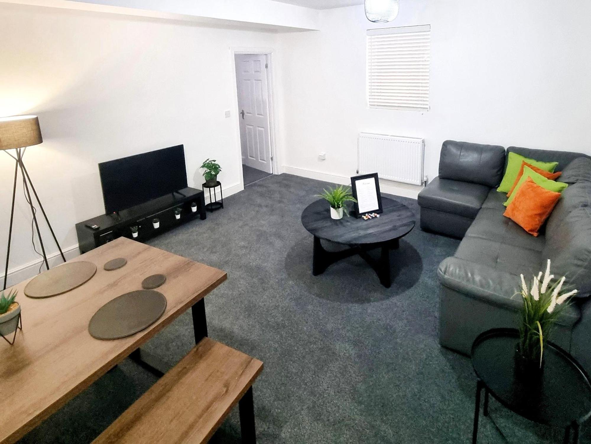 Stylish 2 Bed Apartment With Free Parking, Speed Wifi, Free Parking Colchester Zewnętrze zdjęcie